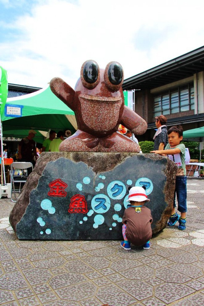 あ　アイキャッチ　石像